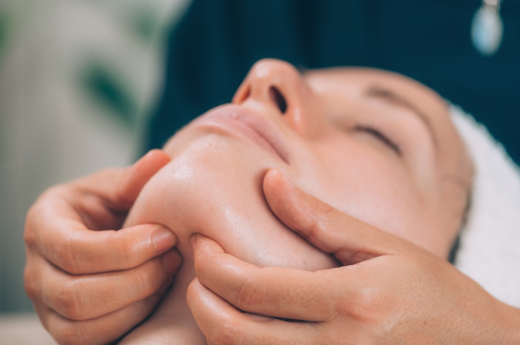Face Massage with Madero Therapy Wooden Massager
